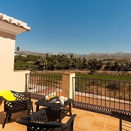 Reyes Villa